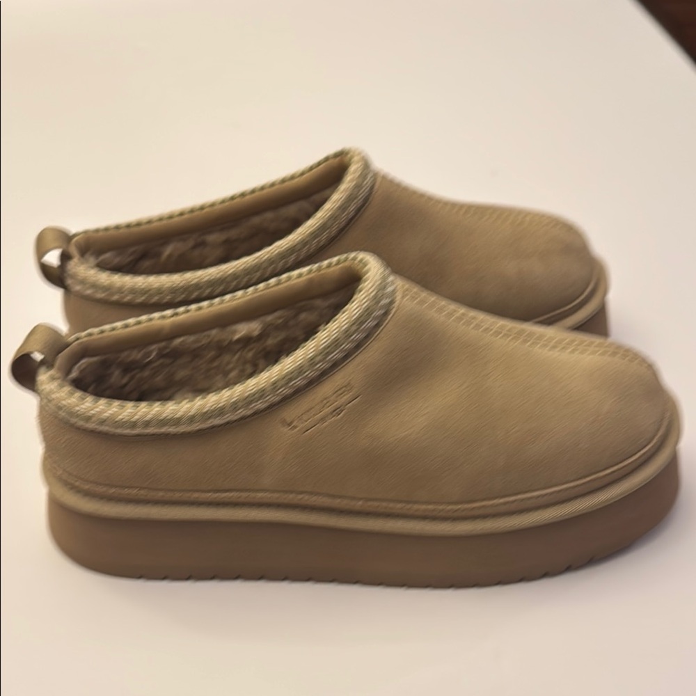 NWT Tan Clog-Style Mules with Padded Collar size 12